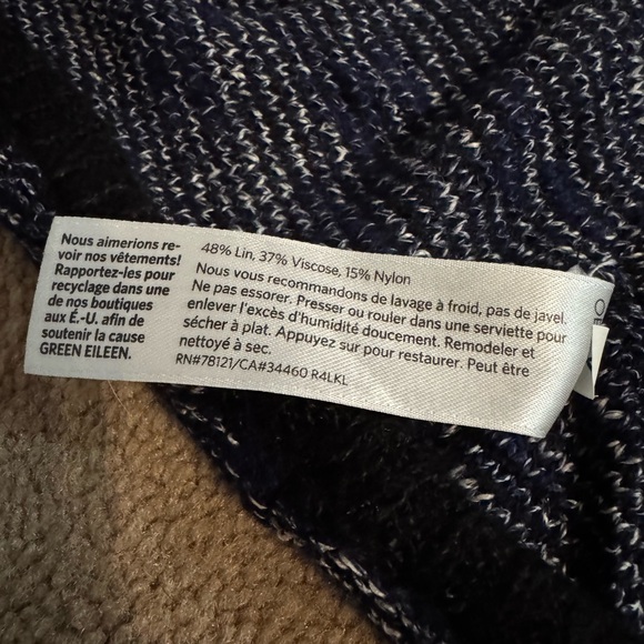 ⭐️ Eileen Fisher women’s cardigan sweater size medium - Picture 4 of 5